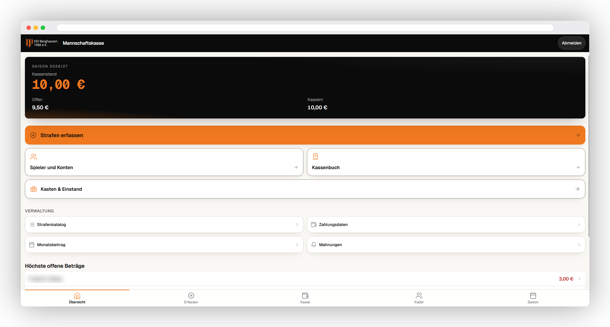 Kassenbuch-Webapp am Desktop: Kassenstand der Saison 2026/27 mit offenen und kassierten Beträgen, Schnellzugriff auf Strafen erfassen, Spielerkonten und Kassenbuch